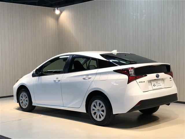 プリウス S 衝突軽減 4wd エアコン LEDヘッドライト ナビ バックガイドモニター クルコン 寒冷地仕様 ETC車載器 盗難防止システム メモリナビ パワーステアリング AC100V カーテンエアバック(7枚目)