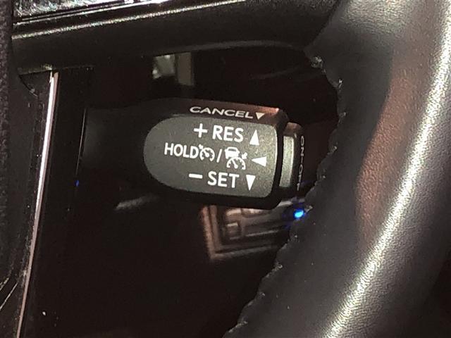 プリウス S 衝突軽減 4wd エアコン LEDヘッドライト ナビ バックガイドモニター クルコン 寒冷地仕様 ETC車載器 盗難防止システム メモリナビ パワーステアリング AC100V カーテンエアバック(17枚目)