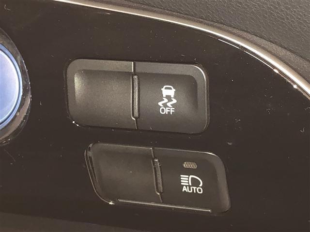 プリウス S 衝突軽減 4wd エアコン LEDヘッドライト ナビ バックガイドモニター クルコン 寒冷地仕様 ETC車載器 盗難防止システム メモリナビ パワーステアリング AC100V カーテンエアバック(25枚目)