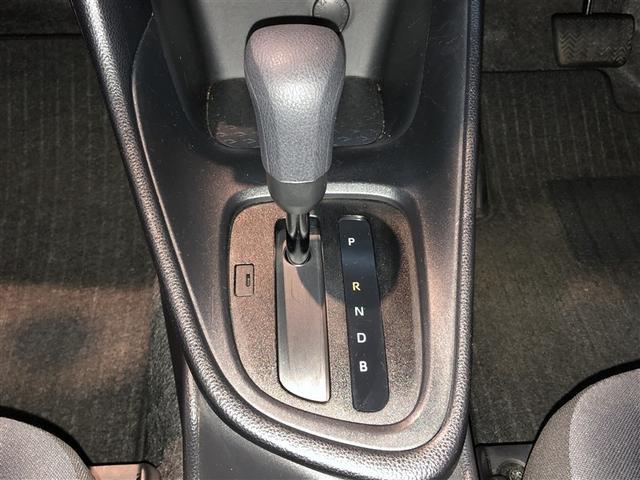 ヤリス Ｘ　追突防止装置　ＶＳＣ　スマートキー＆プッシュスタート　イモビライザー　寒冷地仕様　Ｂカメラ　マニュアルエアコン　ＥＴＣ付　ナビ　Ａクルコン　アイドリングストップ　レンタアップ　４ＷＤ　パワーウインドウ（18枚目）