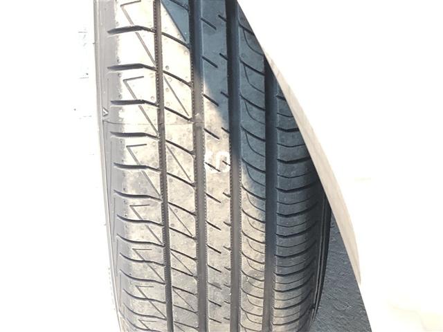 ヤリス Ｘ　追突防止装置　ＶＳＣ　スマートキー＆プッシュスタート　イモビライザー　寒冷地仕様　Ｂカメラ　マニュアルエアコン　ＥＴＣ付　ナビ　Ａクルコン　アイドリングストップ　レンタアップ　４ＷＤ　パワーウインドウ（34枚目）