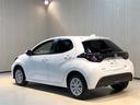 ヤリス ハイブリッドX 盗難防止 VSC クルコン 4WD アイドリングストップ ETC スマートキー 寒冷地仕様 ナビ オートエアコン ミュージックプレイヤー接続可 メモリーナビ キーレス ABS レンタカーUP 後カメラ(7枚目)