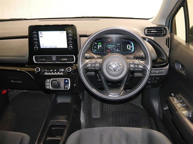 アクア Ｘ　オートエアコン　ＬＥＤヘッド　クルーズコントロール　ナビ　バックカメラ　ＥＴＣ　サイドエアバッグ　スマートキー　４ＷＤ　盗難防止システム　エアバッグ　メモリーナビ　ＥＳＣ　ＡＢＳ　キーレス　寒冷地仕様（5枚目）