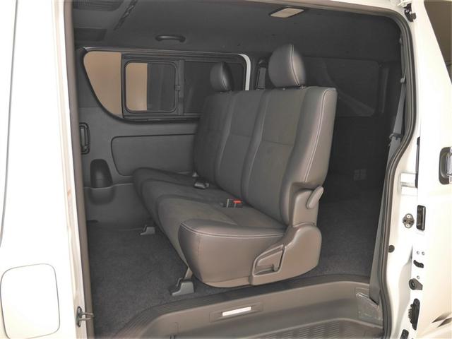 ハイエースバン スーパーＧＬ　ダークプライムＩＩ　寒冷地　ＡＣ　助手席エアバック　地デジ　盗難防止システム　４ＷＤ車　ＥＴＣ付き　ＤＶＤ　ＬＥＤヘッドランプ　エアＢ　ナビ＆ＴＶ　メモリーナビ　横滑り防止　前席パワーウィンドウ　ＡＣ１００　パワステ（8枚目）