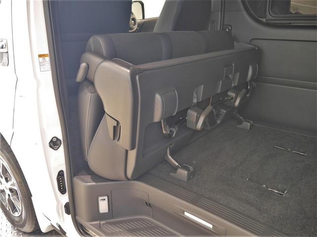 ハイエースバン スーパーＧＬ　ダークプライムＩＩ　寒冷地　ＡＣ　助手席エアバック　地デジ　盗難防止システム　４ＷＤ車　ＥＴＣ付き　ＤＶＤ　ＬＥＤヘッドランプ　エアＢ　ナビ＆ＴＶ　メモリーナビ　横滑り防止　前席パワーウィンドウ　ＡＣ１００　パワステ（9枚目）