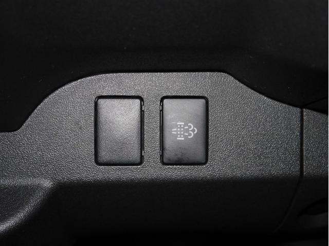 ハイエースバン スーパーＧＬ　ダークプライムＩＩ　寒冷地　ＡＣ　助手席エアバック　地デジ　盗難防止システム　４ＷＤ車　ＥＴＣ付き　ＤＶＤ　ＬＥＤヘッドランプ　エアＢ　ナビ＆ＴＶ　メモリーナビ　横滑り防止　前席パワーウィンドウ　ＡＣ１００　パワステ（25枚目）