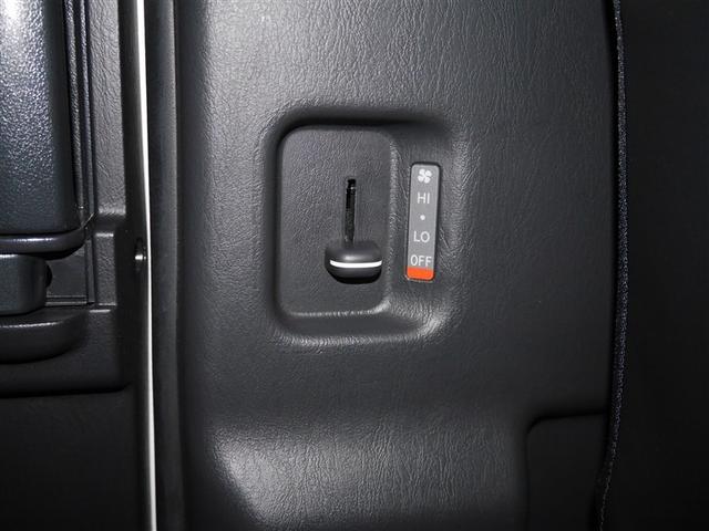 ハイエースバン スーパーＧＬ　ダークプライムＩＩ　寒冷地　ＡＣ　助手席エアバック　地デジ　盗難防止システム　４ＷＤ車　ＥＴＣ付き　ＤＶＤ　ＬＥＤヘッドランプ　エアＢ　ナビ＆ＴＶ　メモリーナビ　横滑り防止　前席パワーウィンドウ　ＡＣ１００　パワステ（27枚目）