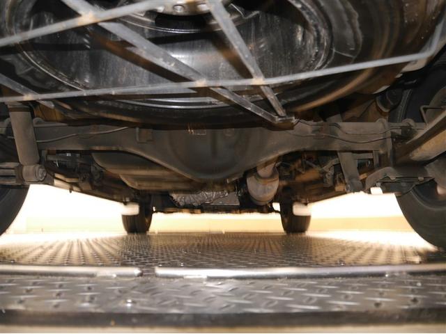 ハイエースバン スーパーＧＬ　ダークプライムＩＩ　寒冷地　ＡＣ　助手席エアバック　地デジ　盗難防止システム　４ＷＤ車　ＥＴＣ付き　ＤＶＤ　ＬＥＤヘッドランプ　エアＢ　ナビ＆ＴＶ　メモリーナビ　横滑り防止　前席パワーウィンドウ　ＡＣ１００　パワステ（39枚目）