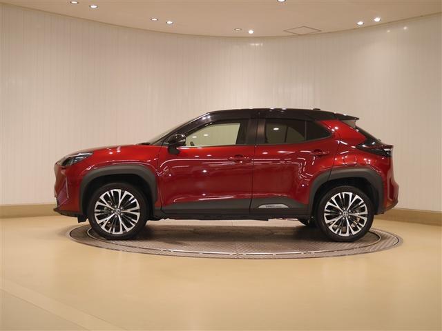 ヤリスクロス ハイブリッドZ クルーズC 横滑防止装置 リアカメラ ワンオーナー車 LEDライト 盗難防止装置 電動シート ドライブレコーダー AW キーレス 寒冷地仕様 スマートキー ABS 4WD ETC AC100V(2枚目)