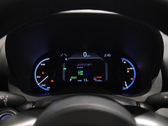 ヤリスクロス ハイブリッドZ クルーズC 横滑防止装置 リアカメラ ワンオーナー車 LEDライト 盗難防止装置 電動シート ドライブレコーダー AW キーレス 寒冷地仕様 スマートキー ABS 4WD ETC AC100V(7枚目)