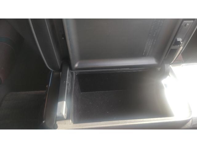 クラウン アスリートSi-Four 4WD ETC オートクルーズコントロール バックカメラ ナビ アルミホイール HID AT スマートキー 電動格納ミラー 盗難防止システム パワーシート 衝突安全ボディ ABS ESC エアコン(25枚目)
