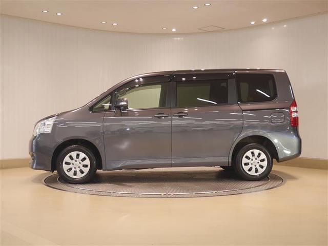 ノア Ｘ　Ｌセレクション　助手席エアバック　運転席エアバック　ダブルエアコン　キーレスエントリー　ウォークスルー　オートエアコン　３列シート　フルフラット　ＡＢＳ　ＥＴＣ　４ＷＤ　パワステ　パワーウインドウ　寒冷地仕様（2枚目）
