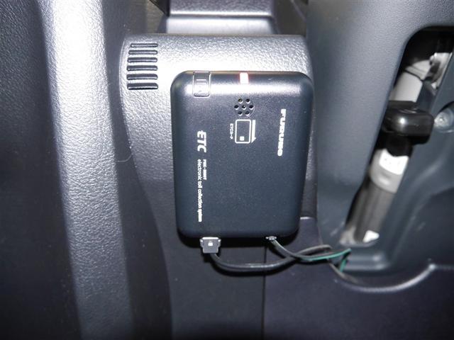 カローラアクシオ １．５Ｘ　ワンセグＴＶ　横滑り防止装置　寒冷地仕様車　エアコン　エアバック　パワステ　ＡＢＳ　パワーウィンドウ　キーレスエントリー　４ＷＤ　ミュージックプレイヤー接続可　ＥＴＣ　メモリーナビ　盗難防止システム（17枚目）