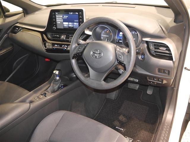 Ｃ－ＨＲ Ｓ－Ｔ　横滑防止装置　メディアプレイヤー接続　Ｂモニター　ＡＢＳ　パワーウインドウ　ＡＡＣ　盗難防止システム　クルコン　サイドエアバッグ　アルミ　キーフリー　エアバッグ　４ＷＤ　ＥＴＣ　パワステ　寒冷地仕様（4枚目）