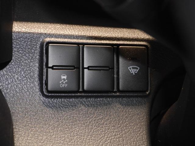 シエンタ Ｇ　クエロ　衝突被害軽減ブレーキ　両側パワースライドドア　ＬＥＤヘッドランプ　４ＷＤ　ドラレコ　寒冷地仕様　ナビ＆ＴＶ　バックカメラ　ミュージックプレイヤー接続可　ＥＴＣ　ワンセグ　メモリーナビ　盗難防止装置（19枚目）