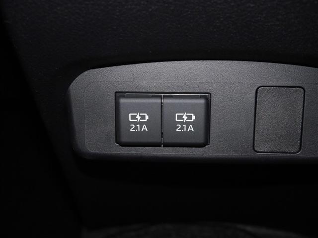 シエンタ Ｇ　クエロ　衝突被害軽減ブレーキ　両側パワースライドドア　ＬＥＤヘッドランプ　４ＷＤ　ドラレコ　寒冷地仕様　ナビ＆ＴＶ　バックカメラ　ミュージックプレイヤー接続可　ＥＴＣ　ワンセグ　メモリーナビ　盗難防止装置（25枚目）