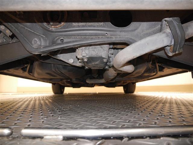 シエンタ Ｇ　クエロ　衝突被害軽減ブレーキ　両側パワースライドドア　ＬＥＤヘッドランプ　４ＷＤ　ドラレコ　寒冷地仕様　ナビ＆ＴＶ　バックカメラ　ミュージックプレイヤー接続可　ＥＴＣ　ワンセグ　メモリーナビ　盗難防止装置（39枚目）