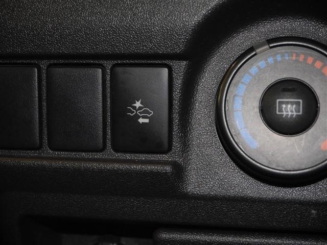 ハイエースバン ＤＸ　寒冷地仕様車　横滑り防止　イモビ　４ＷＤ　バックカメラ　キーレス　運転席エアバッグ　ミュージックプレイヤー接続可　パワーウインドウ　ＡＢＳ　エアコン　パワステ　ベンチシート　プリクラッシュセーフティー（19枚目）