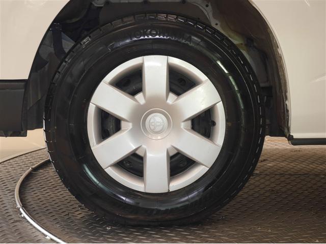 ハイエースバン ＤＸ　寒冷地仕様車　横滑り防止　イモビ　４ＷＤ　バックカメラ　キーレス　運転席エアバッグ　ミュージックプレイヤー接続可　パワーウインドウ　ＡＢＳ　エアコン　パワステ　ベンチシート　プリクラッシュセーフティー（33枚目）