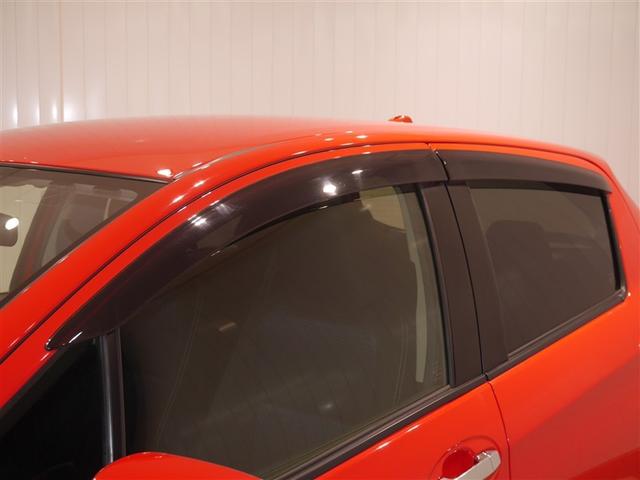 ヴィッツ Ｆ　セーフティーエディションＩＩ　パワーウィンドウ　ＬＥＤヘッドライト　盗難防止装置　衝突軽減　ＡＢＳ　フルセグ　ＤＶＤ再生　ＥＴＣ　メモリーナビ　４ＷＤ　スマートキー（28枚目）