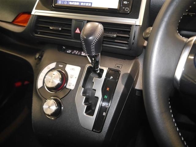 シエンタ Ｇ　衝突被害軽減　ウォークスルー　ＶＳＣ　リアカメラ　ＬＥＤライト　デュアルパワースライドドア　メディアプレイヤー接続　４ＷＤ車　キーフリーシステム　ＡＡＣ　パワーウインドウ　ＥＴＣ車載器　寒冷地　ＡＢＳ（6枚目）