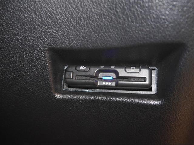 シエンタ Ｇ　衝突被害軽減　ウォークスルー　ＶＳＣ　リアカメラ　ＬＥＤライト　デュアルパワースライドドア　メディアプレイヤー接続　４ＷＤ車　キーフリーシステム　ＡＡＣ　パワーウインドウ　ＥＴＣ車載器　寒冷地　ＡＢＳ（25枚目）