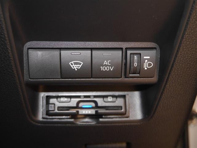 アクア Ｘ　ＡＣ１００Ｖ電源　オートエアコン　ＬＥＤヘッド　クルーズコントロール　ナビ　バックカメラ　ＥＴＣ　サイドエアバッグ　スマートキー　４ＷＤ　盗難防止システム　エアバッグ　メモリーナビ　ＥＳＣ　ＡＢＳ（19枚目）