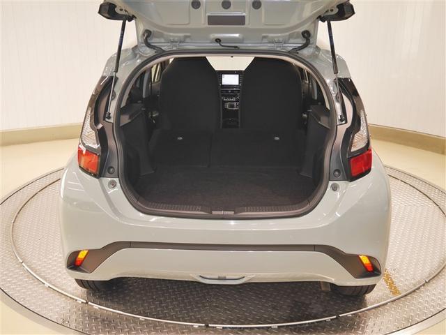 アクア Ｘ　ＡＣ１００Ｖ電源　オートエアコン　ＬＥＤヘッド　クルーズコントロール　ナビ　バックカメラ　ＥＴＣ　サイドエアバッグ　スマートキー　４ＷＤ　盗難防止システム　エアバッグ　メモリーナビ　ＥＳＣ　ＡＢＳ（9枚目）