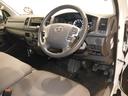 ハイエースバン ＤＸ　寒冷地仕様車　横滑り防止　イモビ　４ＷＤ　バックカメラ　キーレス　運転席エアバッグ　ミュージックプレイヤー接続可　パワーウインドウ　ＡＢＳ　エアコン　パワステ　ベンチシート　プリクラッシュセーフティー（7枚目）