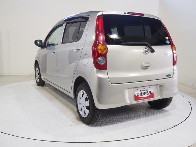 ミラ X 2WD 夏冬タイヤ キーレスエントリー リモコンエンジンスターター CDチューナー エアコン パワーウィンドウ パワーステアリング 集中ドアロック 電動格納ドアミラー サイドバイザー(7枚目)