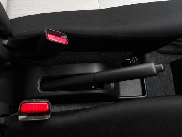 ミライース Ｘ　ＳＡＩＩＩ　４ＷＤ　スマートアシスト　ＬＥＤヘッドライト　オートライト　エアコン　オーディオレス　デジタルメーター　キーレスエントリー　電動格納ドアミラー　アイドリングストップ　ＶＳＣ（横滑り抑制機能）（17枚目）