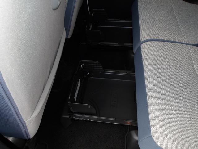 ムーヴキャンバス ストライプスＧ　４ＷＤ　スマートアシスト　両側パワースライドドア　ＬＥＤヘッドライト　オートライト　ＣＤチューナー　運転席助手席シートヒーター　オートエアコン　電動パーキングブレーキ　前後コーナーセンサー（27枚目）