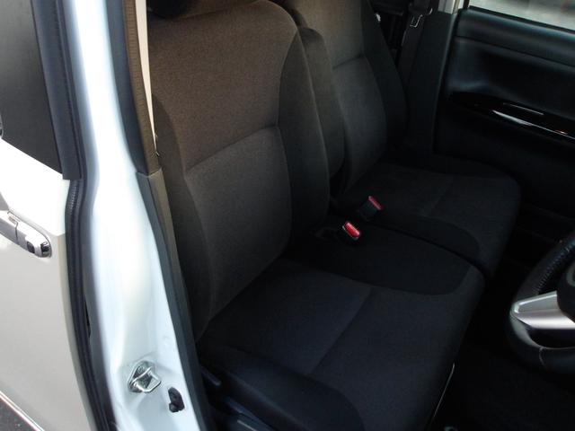 ムーヴキャンバス ＧブラックアクセントＶＳ　ＳＡＩＩＩ　４ＷＤ　スマートアシスト　両側パワースライドドア　ダイハツ純正ナビ　リモコンエンジンスターター　オートエアコン　キーフリーシステム　ＬＥＤヘッドライト　アイドリングストップ　ＶＳＣ（横滑り抑制機能）（8枚目）