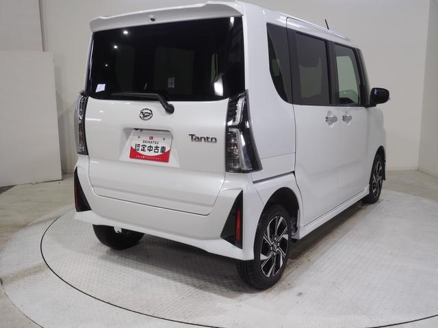 タント カスタムX 4WD 両側パワースライドドア オーディオレス LEDヘッドライト オートライト オートエアコン 運転席助手席シートヒーター 前後コーナーセンサー アルミホイール アイドリングストップ(5枚目)