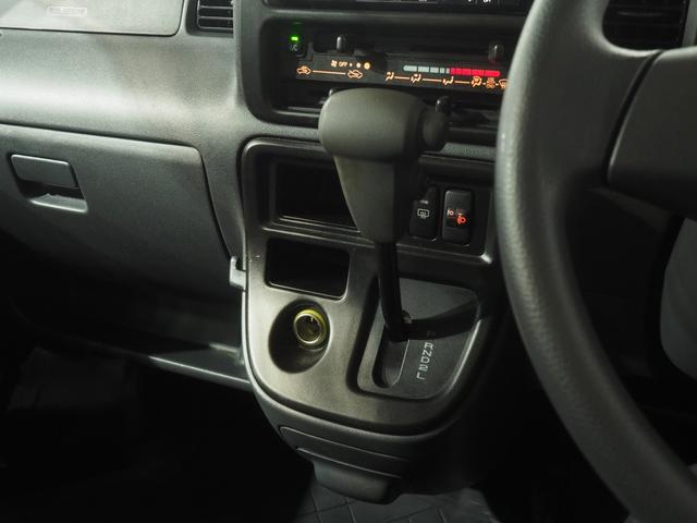 ハイゼットカーゴ ＤＸ　パートタイム４ＷＤ　両側スライドドア　カーナビ　バックモニター　リモコンエンジンスターター　キーレスエントリー　運転席助手席パワーウィンドウ　エアコン（25枚目）