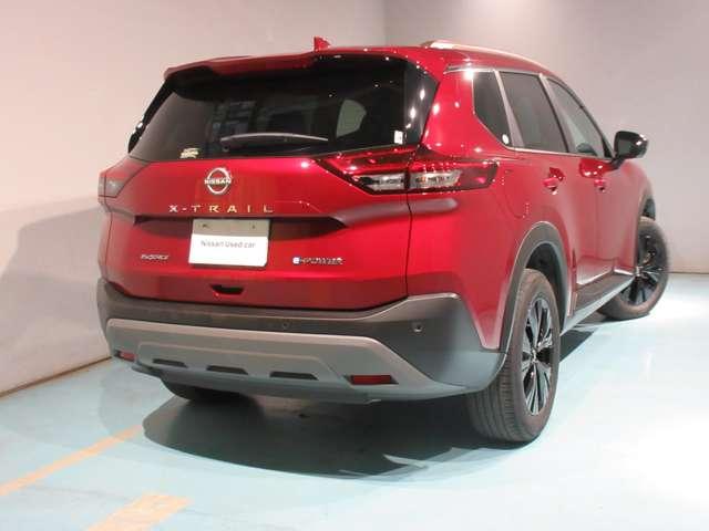 エクストレイル １．５　Ｘ　ｅ－４ＯＲＣＥ　９０周年記念車　４ＷＤ　ＮＣナビ　アラウンドビューモニター　リヤ（2枚目）