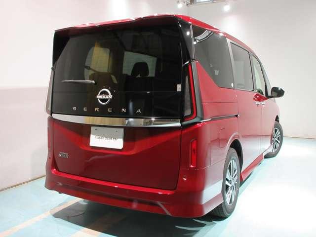 セレナ 2.0 ハイウェイスターV 4WD アラウンドビューモニター NCナビ(2枚目)