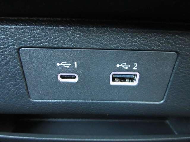 セレナ 2.0 ハイウェイスターV 4WD アラウンドビューモニター NCナビ(20枚目)