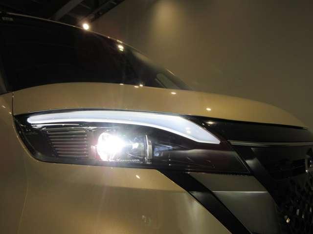 ルークス ６６０　ハイウェイスターＧターボ　プロパイロット　エディション　４ＷＤ　アラウンドビューモニター（13枚目）