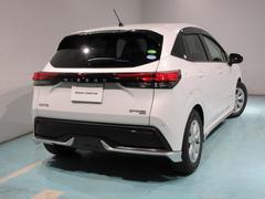 納車前に入念な点検整備をさせていただきます。もちろん全車走行距離無制限のワイド保証付ですので安心してお乗りいただけます。 2