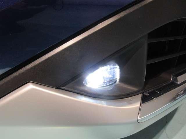 エクストレイル １．５　Ｇ　ｅ－４ＯＲＣＥ　４ＷＤ　アダブティブＬＥＤヘッドライトシステム（17枚目）