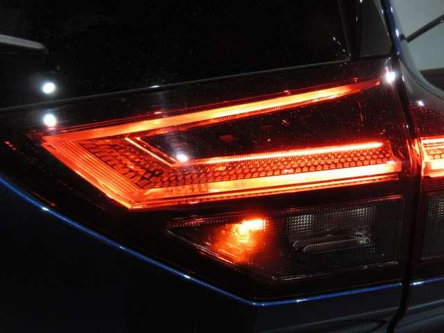 エクストレイル １．５　Ｇ　ｅ－４ＯＲＣＥ　４ＷＤ　アダブティブＬＥＤヘッドライトシステム（18枚目）