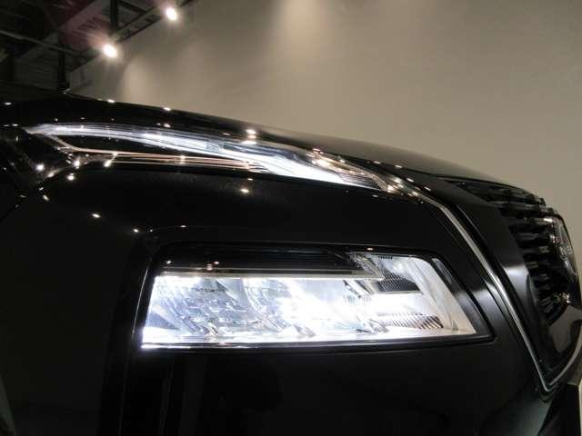 エクストレイル １．５　Ｇ　ｅ－４ＯＲＣＥ　４ＷＤ　アダブティブＬＥＤヘッドライトシステム（12枚目）