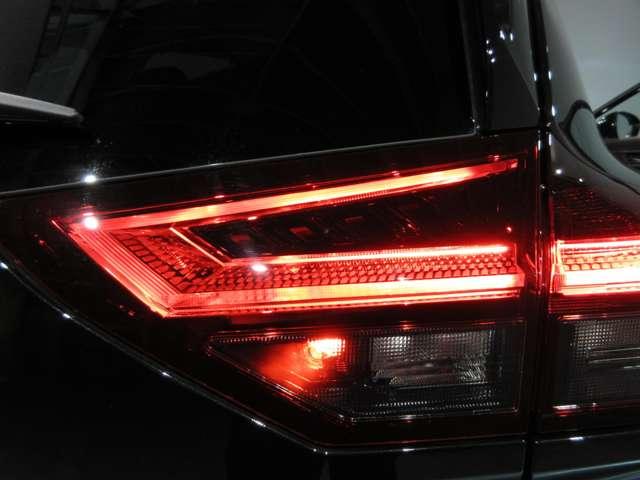 エクストレイル １．５　Ｇ　ｅ－４ＯＲＣＥ　４ＷＤ　アダブティブＬＥＤヘッドライトシステム（16枚目）