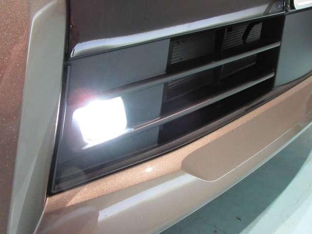 セレナ 2.0 ハイウェイスターV 4WD アラウンドビューモニター NCナビ(20枚目)