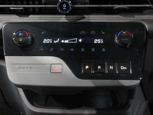セレナ ２．０　ハイウェイスターＶ　４ＷＤ　アラウンドビューモニター（8枚目）