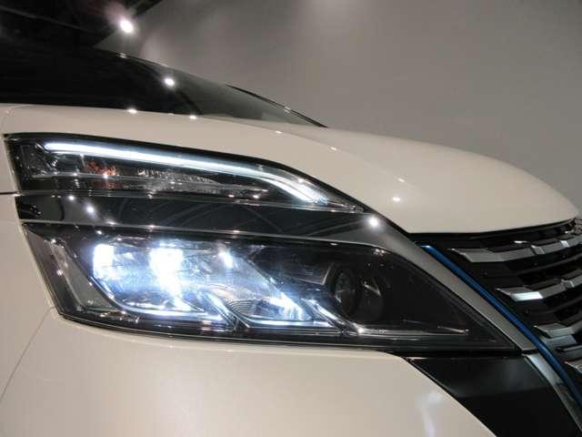 セレナ 1.2 e-POWER ハイウェイスター V アラウンドビューモニター(18枚目)