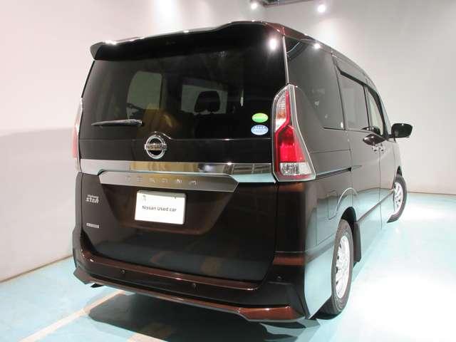 セレナ ２．０　ハイウェイスター　ＶセレクションＩＩ　４ＷＤ　アラウンドビューモニター（5枚目）