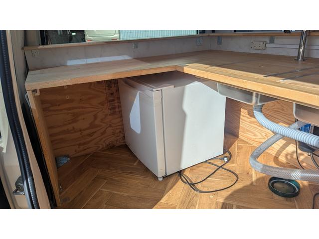 ハイゼットカーゴ スペシャル 色替車 社外ナビ テレビ CD DVD エンジンスターター 社外キーレス キッチンカー仕様(16枚目)