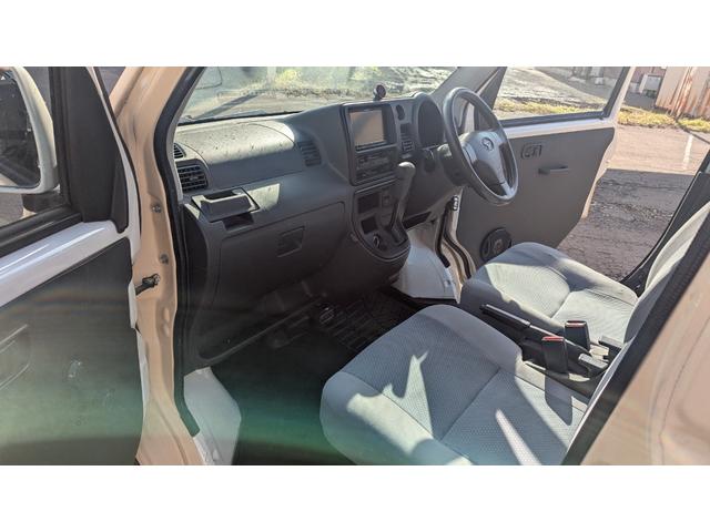 ハイゼットカーゴ スペシャル 色替車 社外ナビ テレビ CD DVD エンジンスターター 社外キーレス キッチンカー仕様(32枚目)